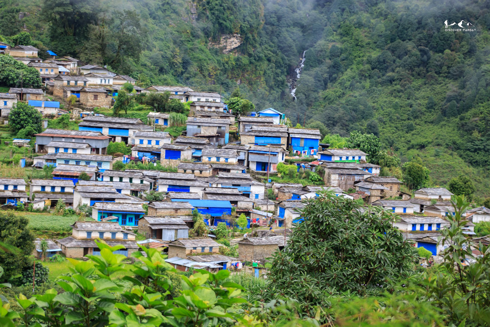 Monsoon mists rolling in